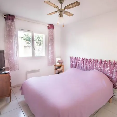 Hébergement de vacances Charming Little House At 150 Meters From The Beach Le Grau-dʼAgde